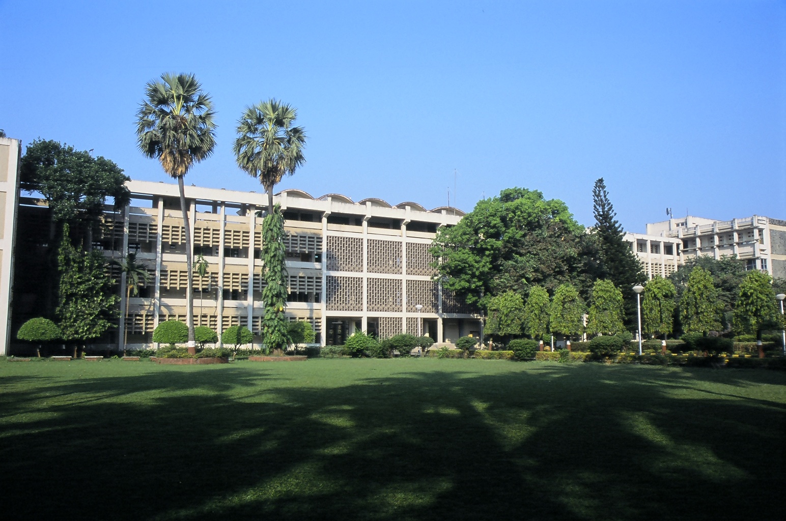 In The Works: Joint Engineering Master’s Degree With IIT Bombay | P.C ...